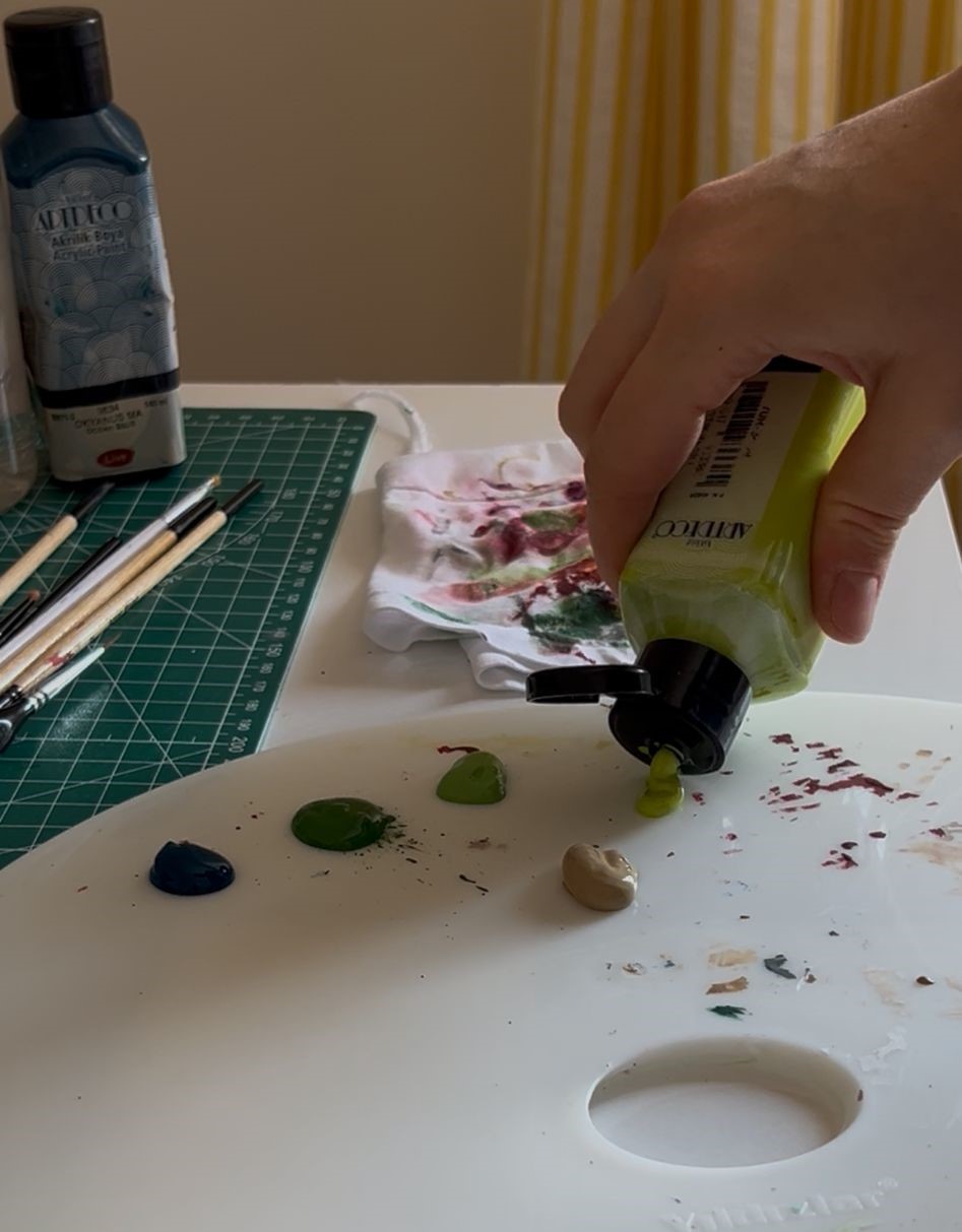 How to Make a Wet Palette: A Simple Wet Palette for Acrylic Painting